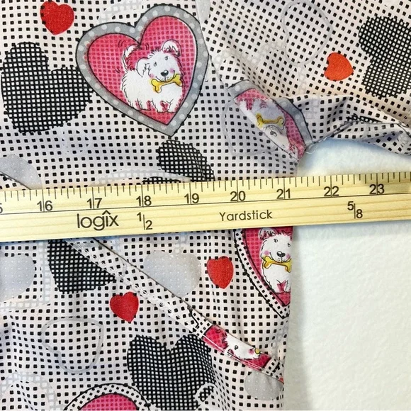 Delta Scrub Top Veterinary Dogs Hearts Dots Pockets Large - Picture 6 of 9